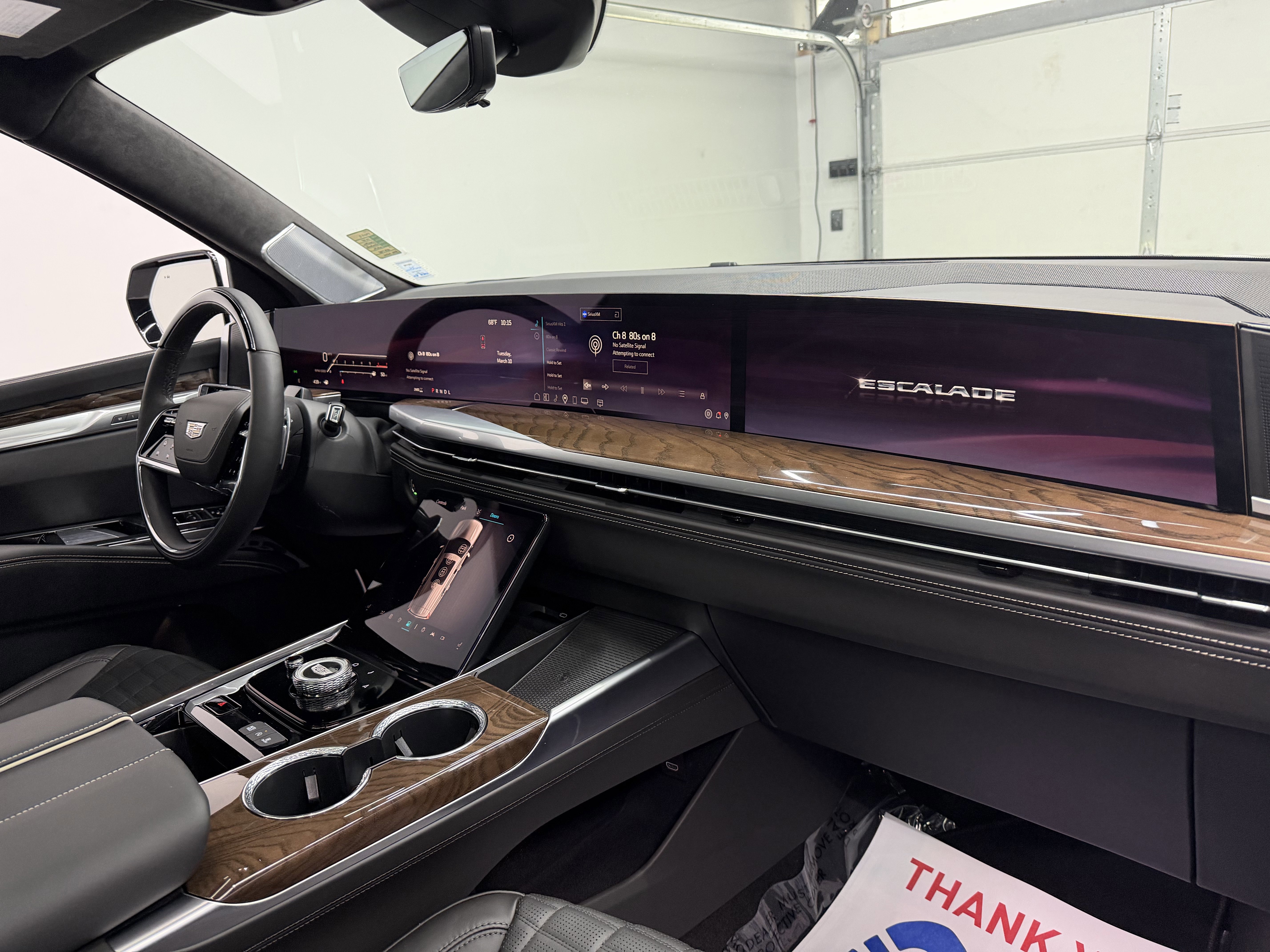 Used 2025 Cadillac Escalade Sport Platinum w/ LPO, ONYX Package image 25