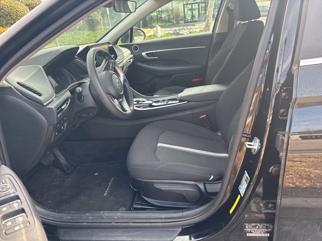 Used 2022 Hyundai Sonata SE w/ Cargo Package image 6