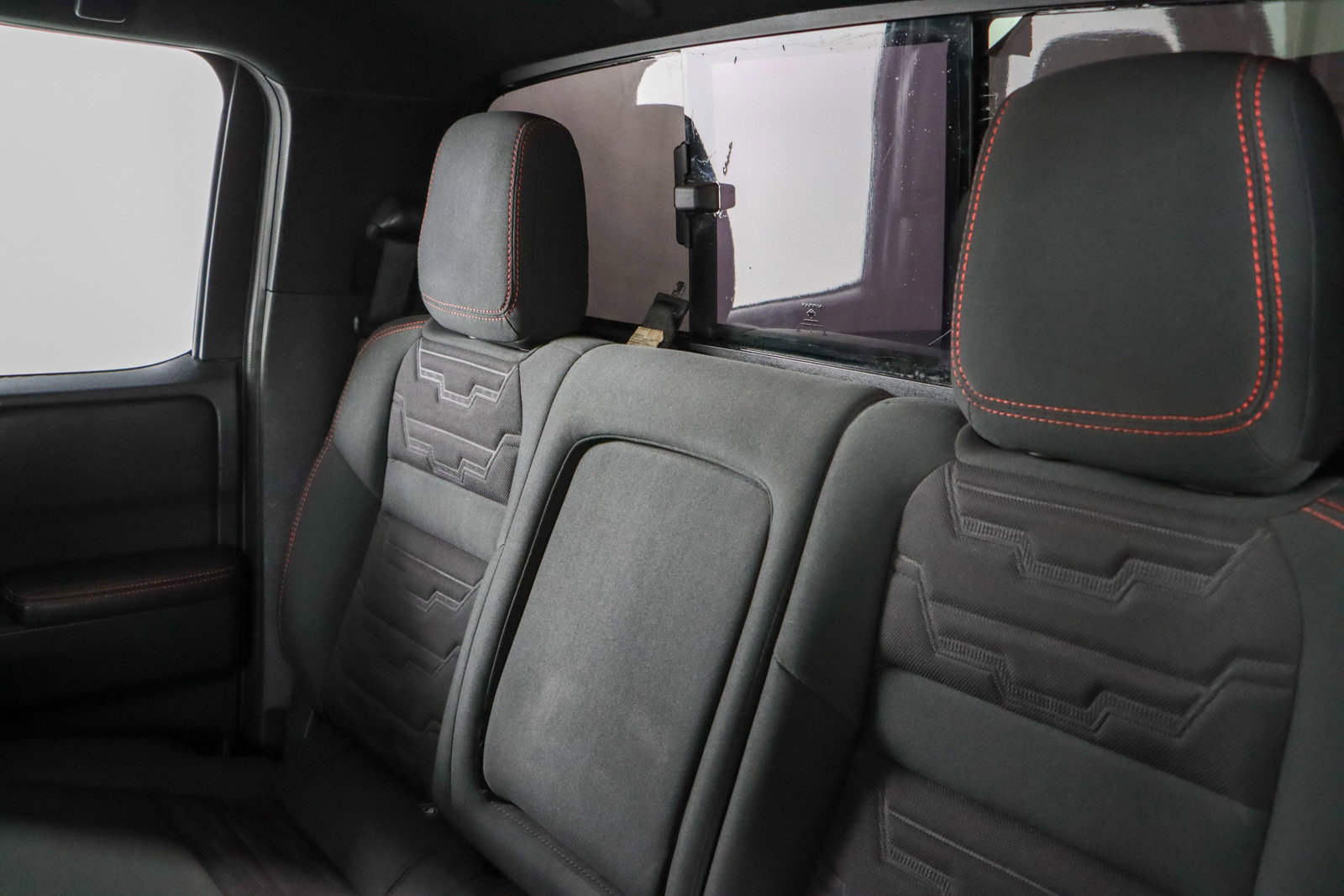 Used 2023 Nissan Frontier PRO-4X w/ Technology Package image 26