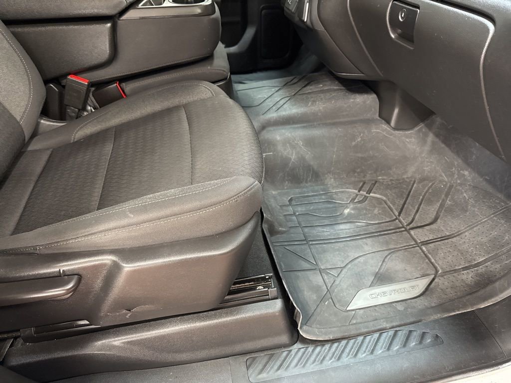 Used 2024 Chevrolet Silverado 2500 Custom w/ Custom Value Package image 13