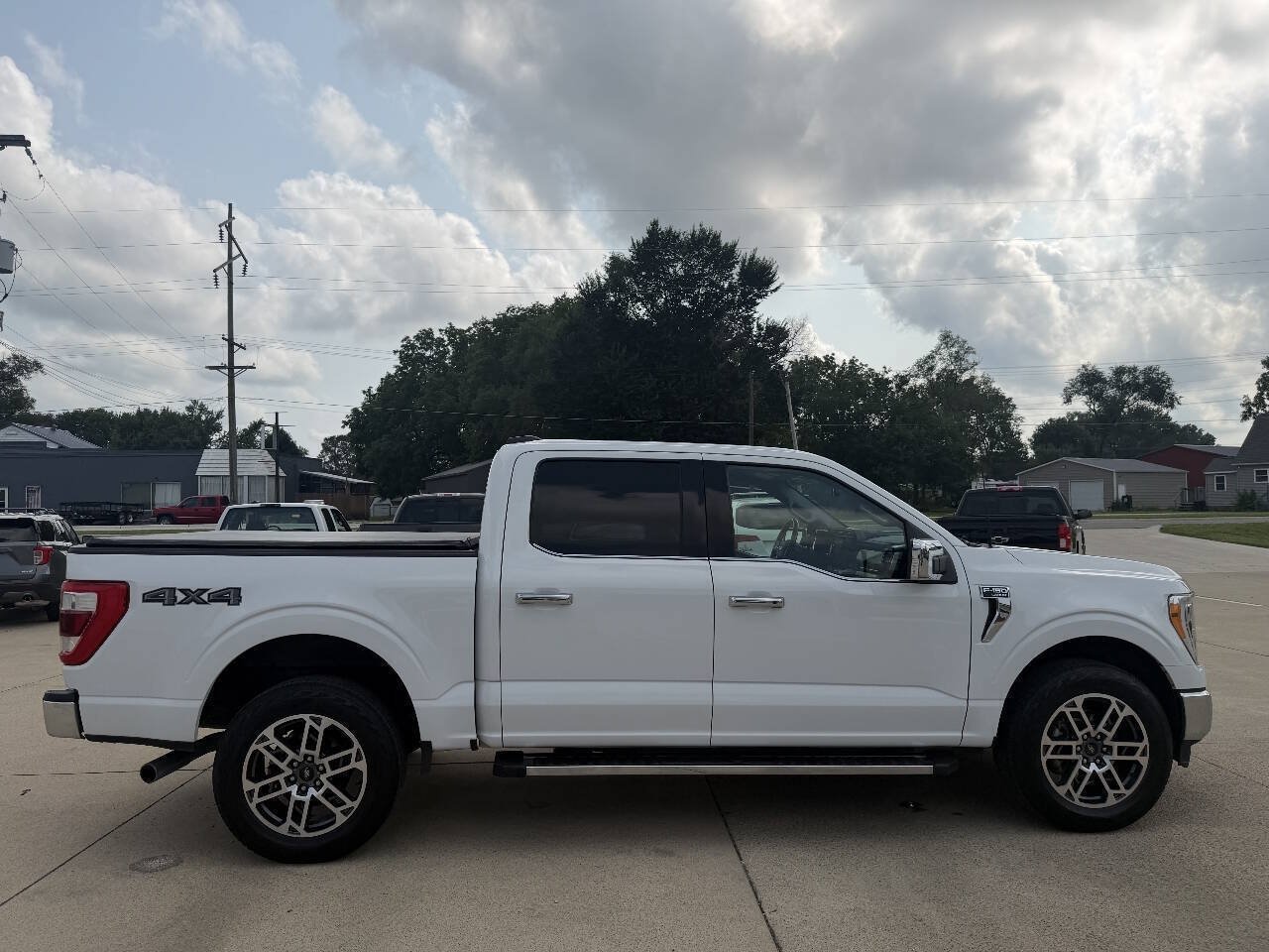 Used 2021 Ford F150 Lariat AWD/4WD image 9