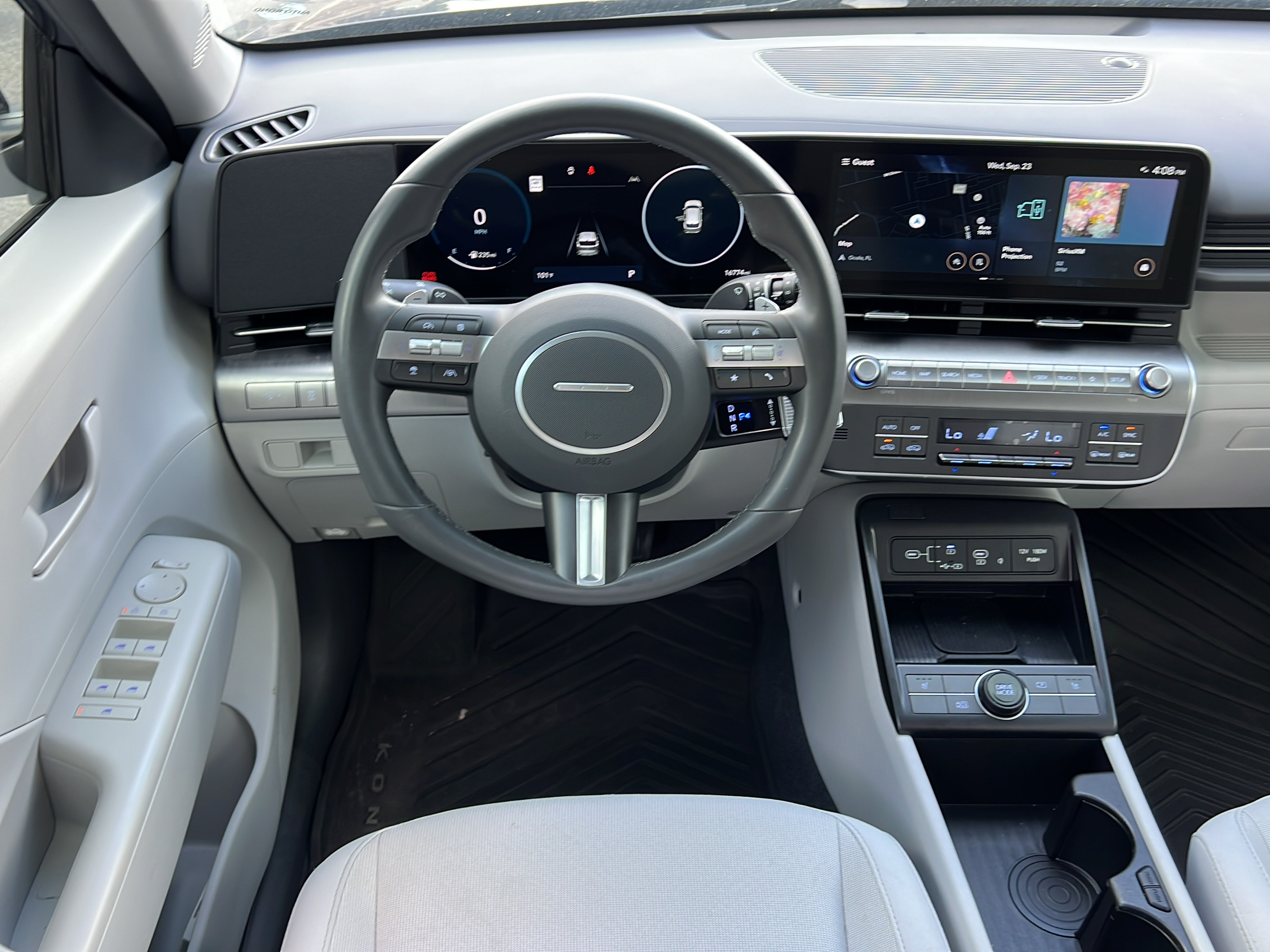 Used 2024 Hyundai Kona SEL w/ Convenience Package FWD image 15