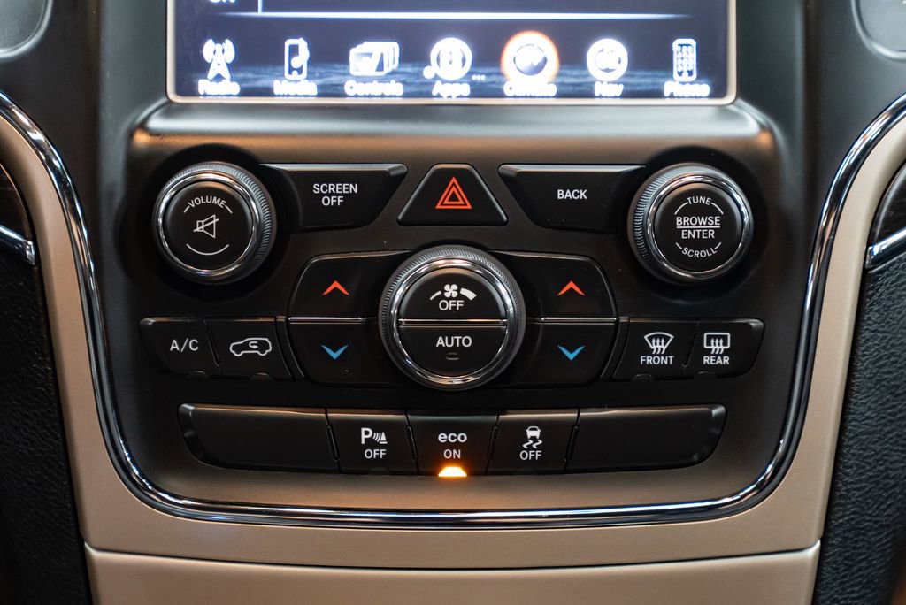 Used 2015 Jeep Grand Cherokee Limited image 13