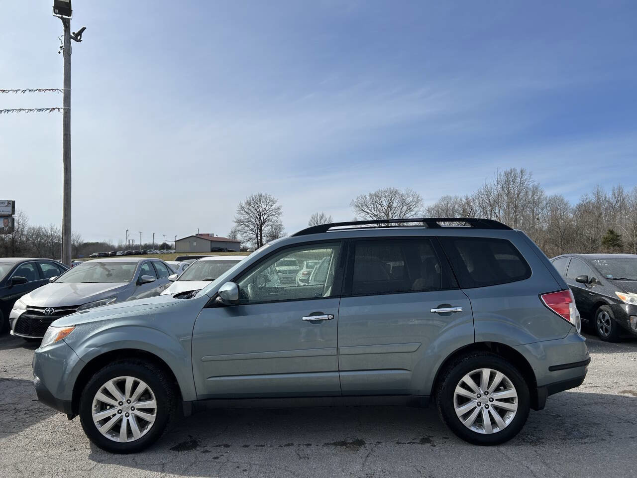 Used 2012 Subaru Forester 2.5X Premium w/ Popular Pkg 3 image 4