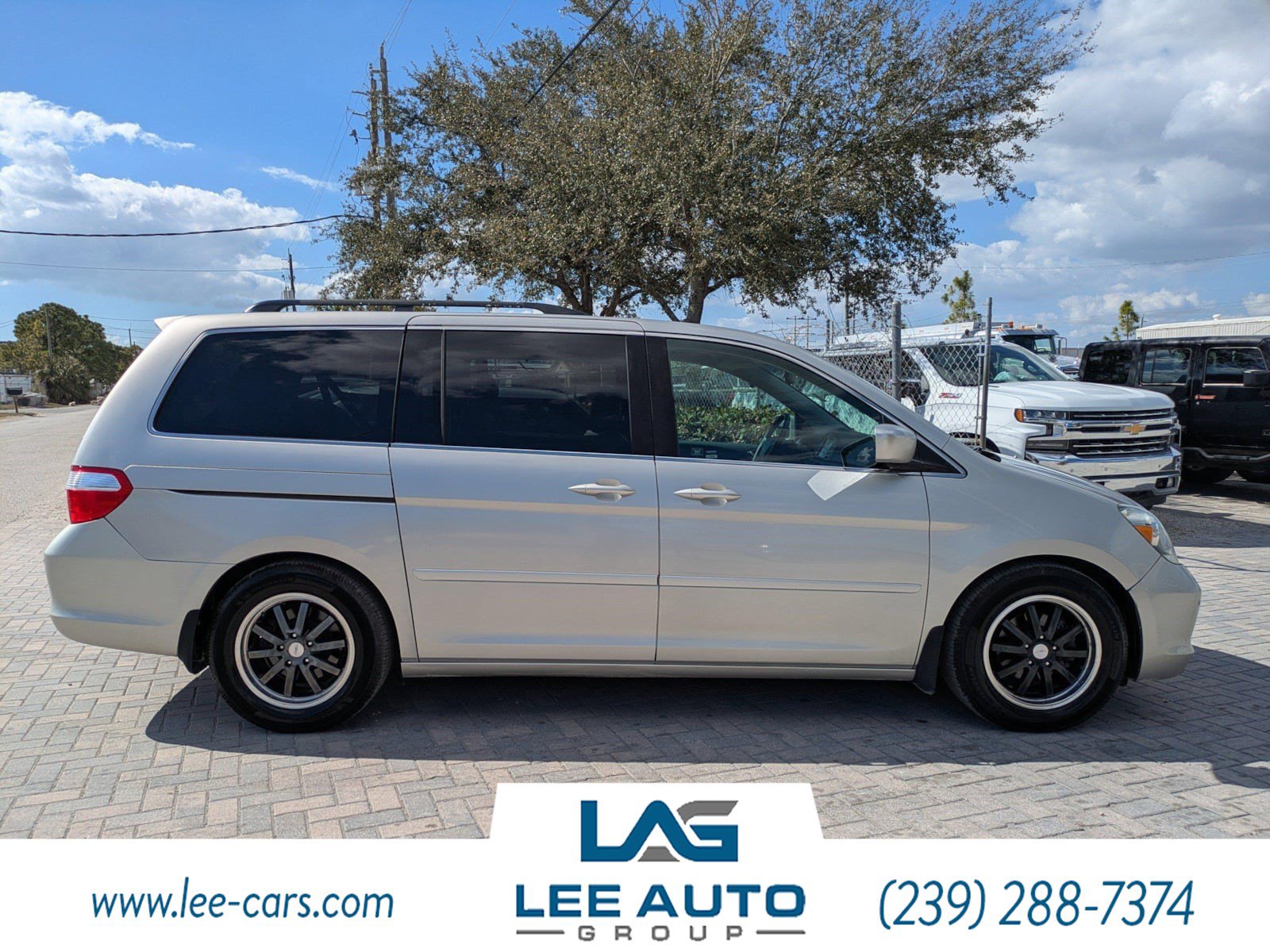 Used 2005 Honda Odyssey Touring video 2