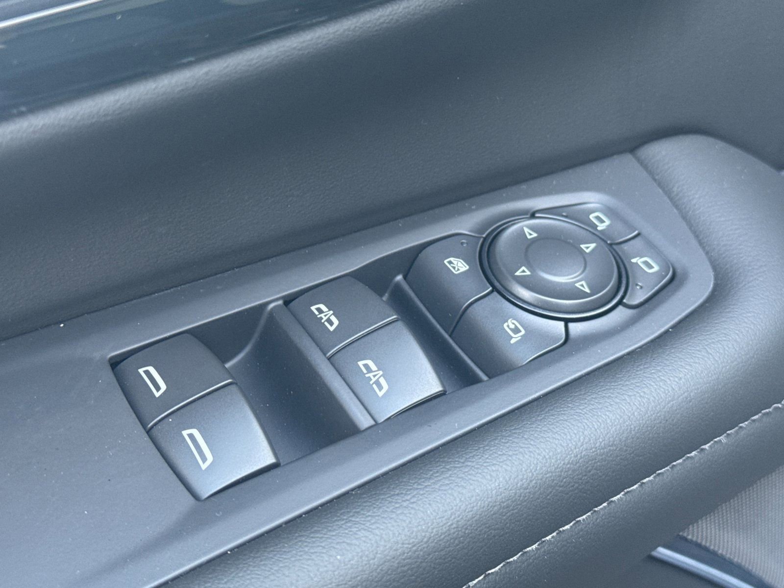 New 2026 Chevrolet Suburban Z71 w/ Z71 Off-Road Package image 12