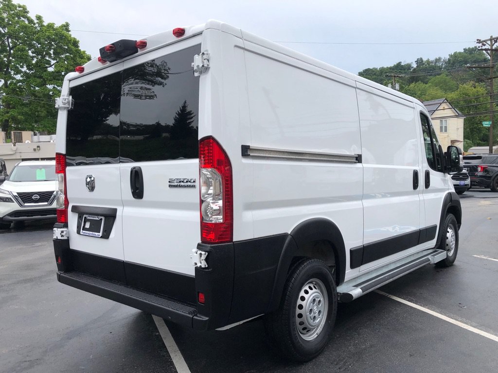 Used 2025 RAM ProMaster 2500 w/ U-Haul Equipment Group FWD image 6