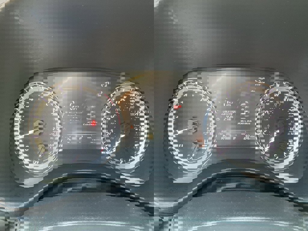 Used 2023 Toyota Highlander XLE image 10