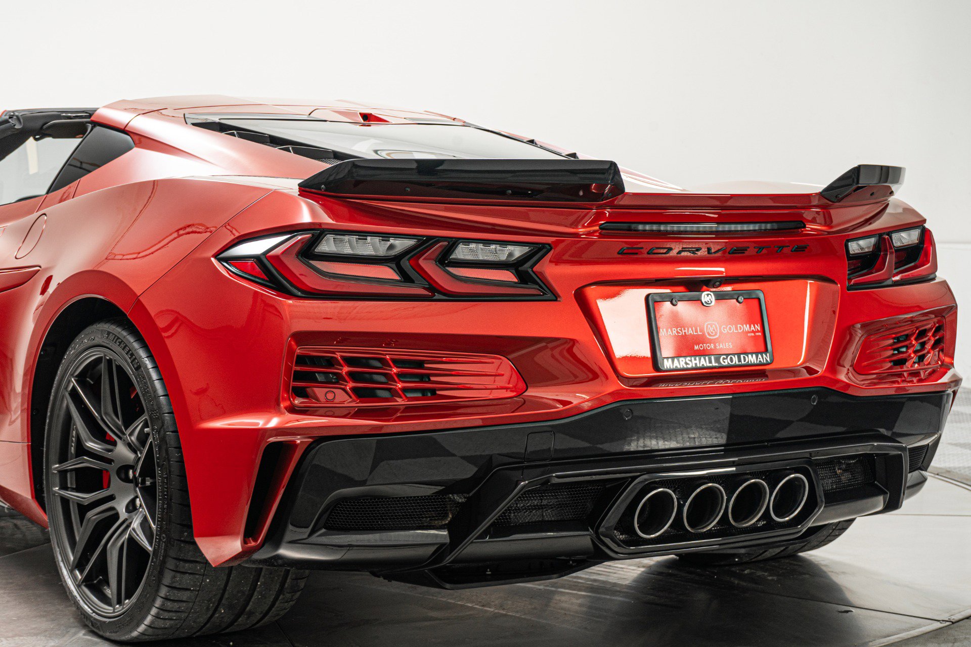 Used 2024 Chevrolet Corvette Z06 RWD image 39