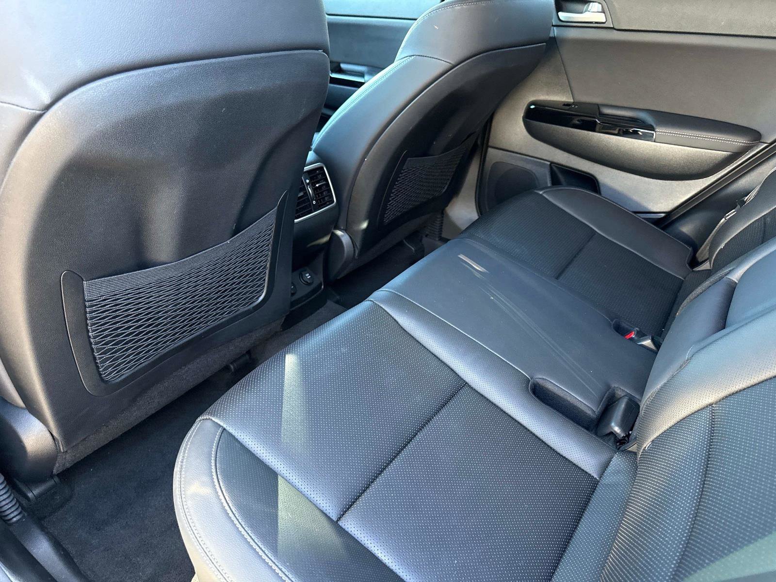 Used 2022 Kia Sportage EX image 16