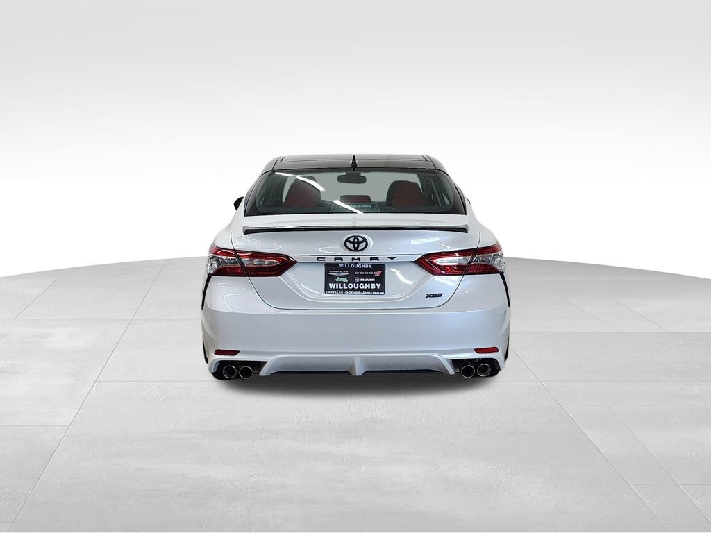 Used 2020 Toyota Camry XSE image 7