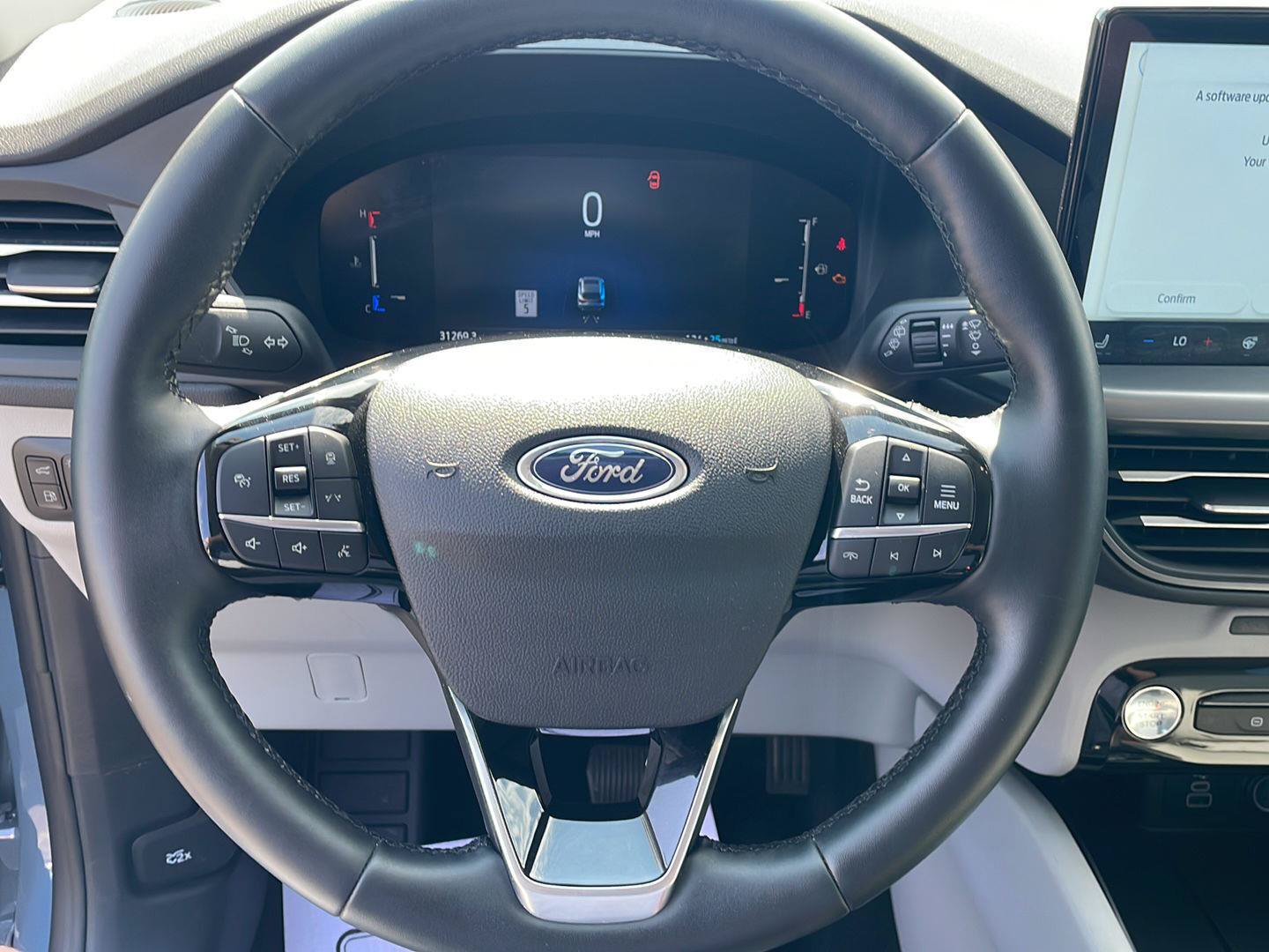 Used 2025 Ford Escape SE FWD image 15