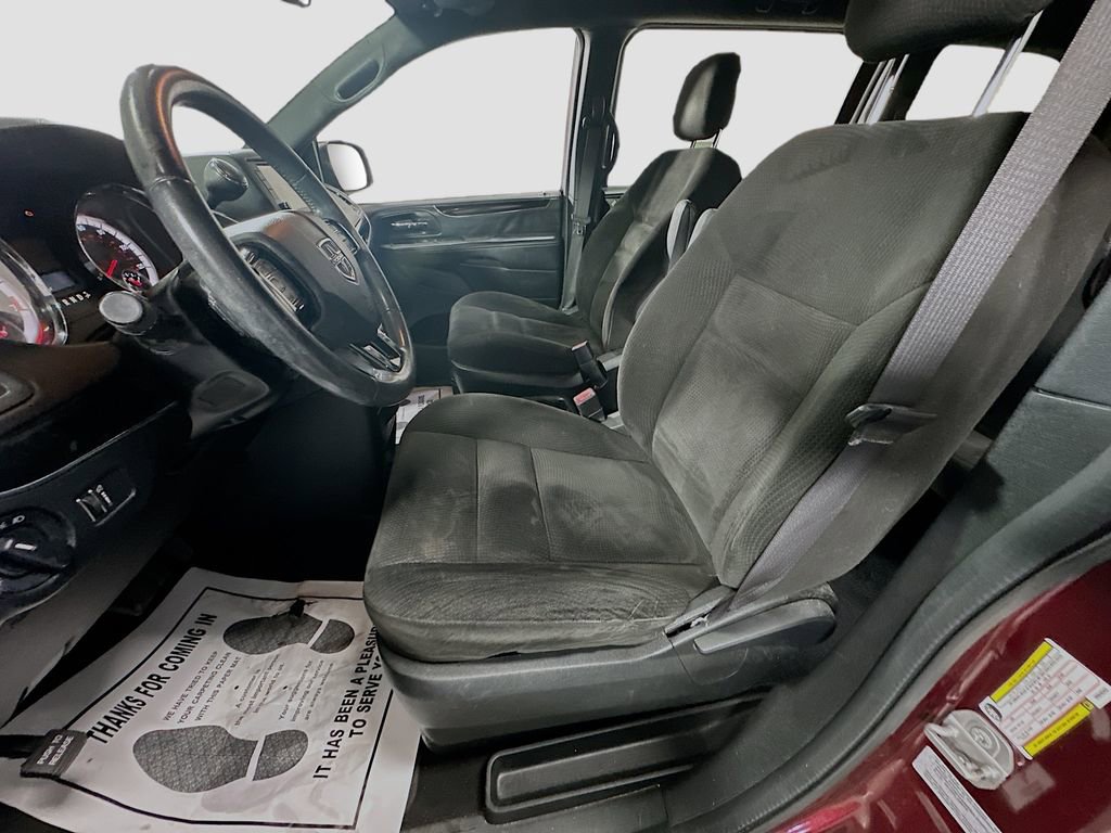 Used 2017 Dodge Grand Caravan SE image 17