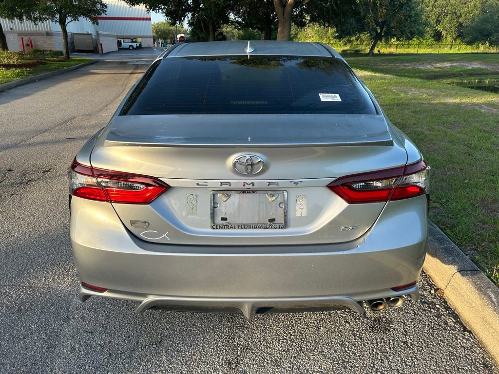 Used 2023 Toyota Camry SE FWD image 5