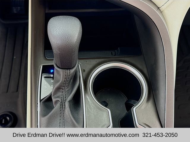 Used 2023 Toyota Camry LE image 19