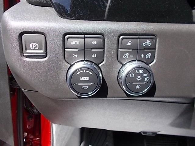 New 2025 GMC Sierra 1500 SLT image 16