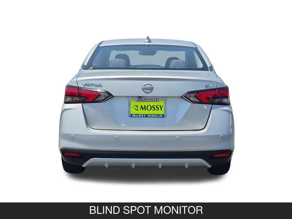 Used 2023 Nissan Versa SV FWD image 8