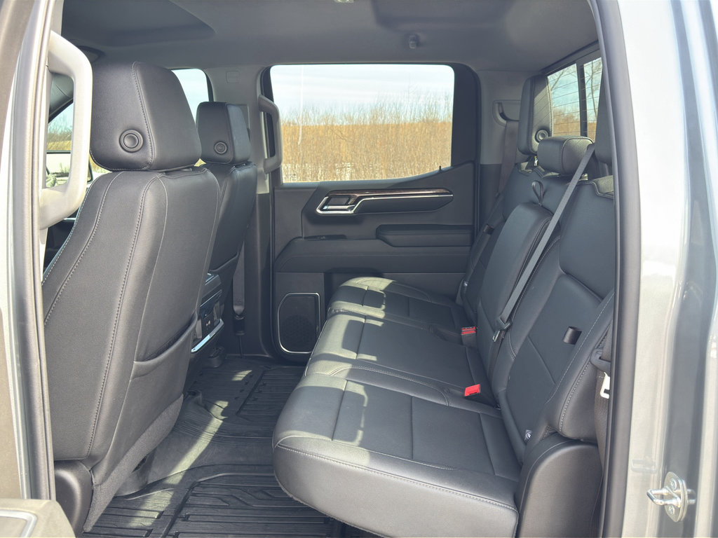 Used 2024 GMC Sierra 1500 Elevation w/ Elevation Premium Package AWD/4WD image 36