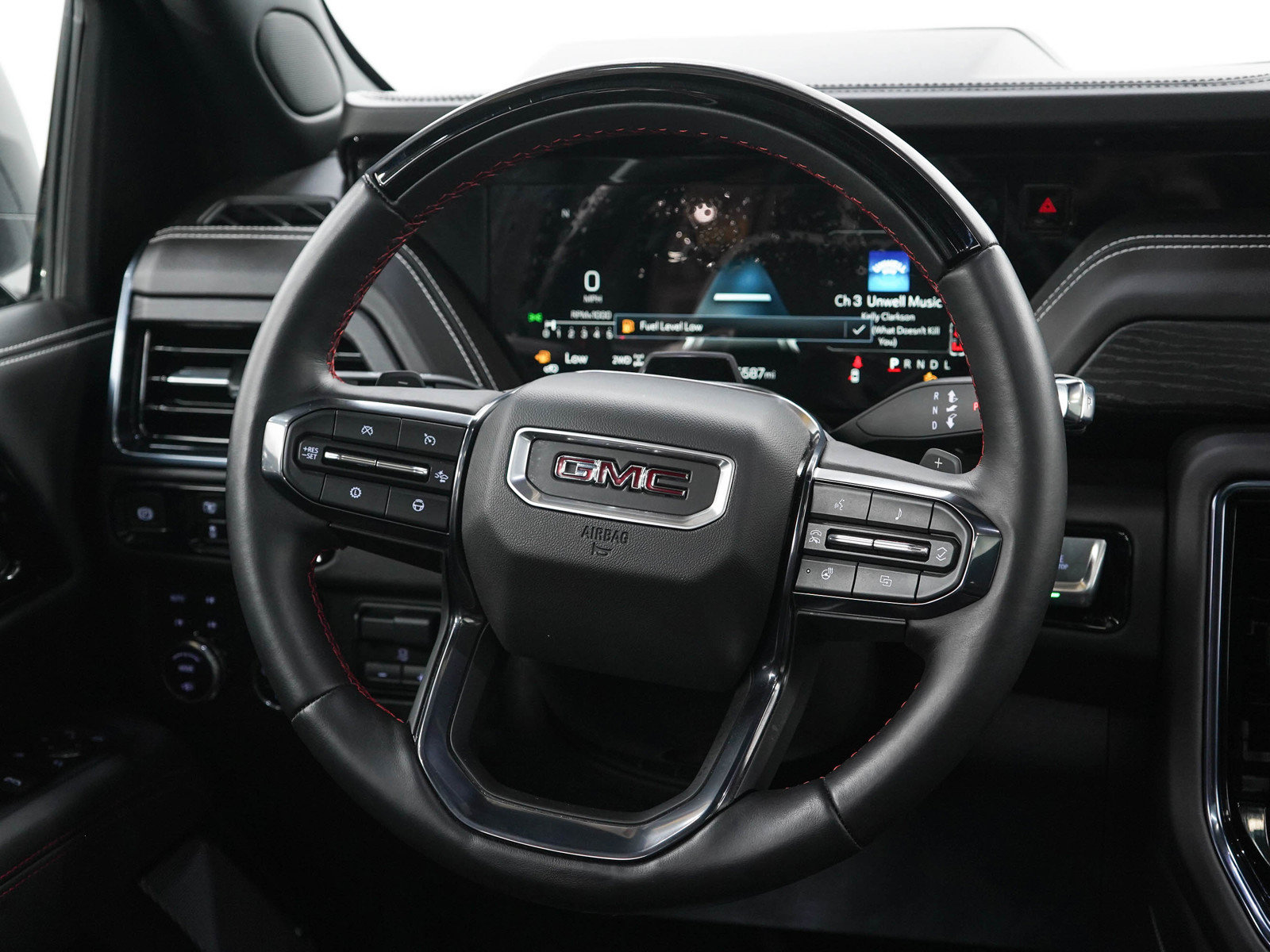 Used 2025 GMC Yukon AT4 Ultimate AWD/4WD image 20