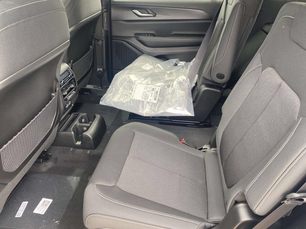 New 2026 Jeep Grand Cherokee L 2WD image 35