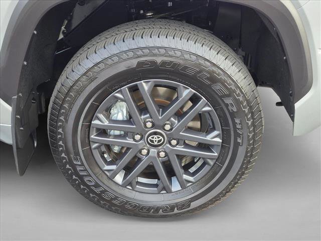 Certified 2025 Toyota Tundra SR5 w/ SR5 Convenience Package AWD/4WD image 22