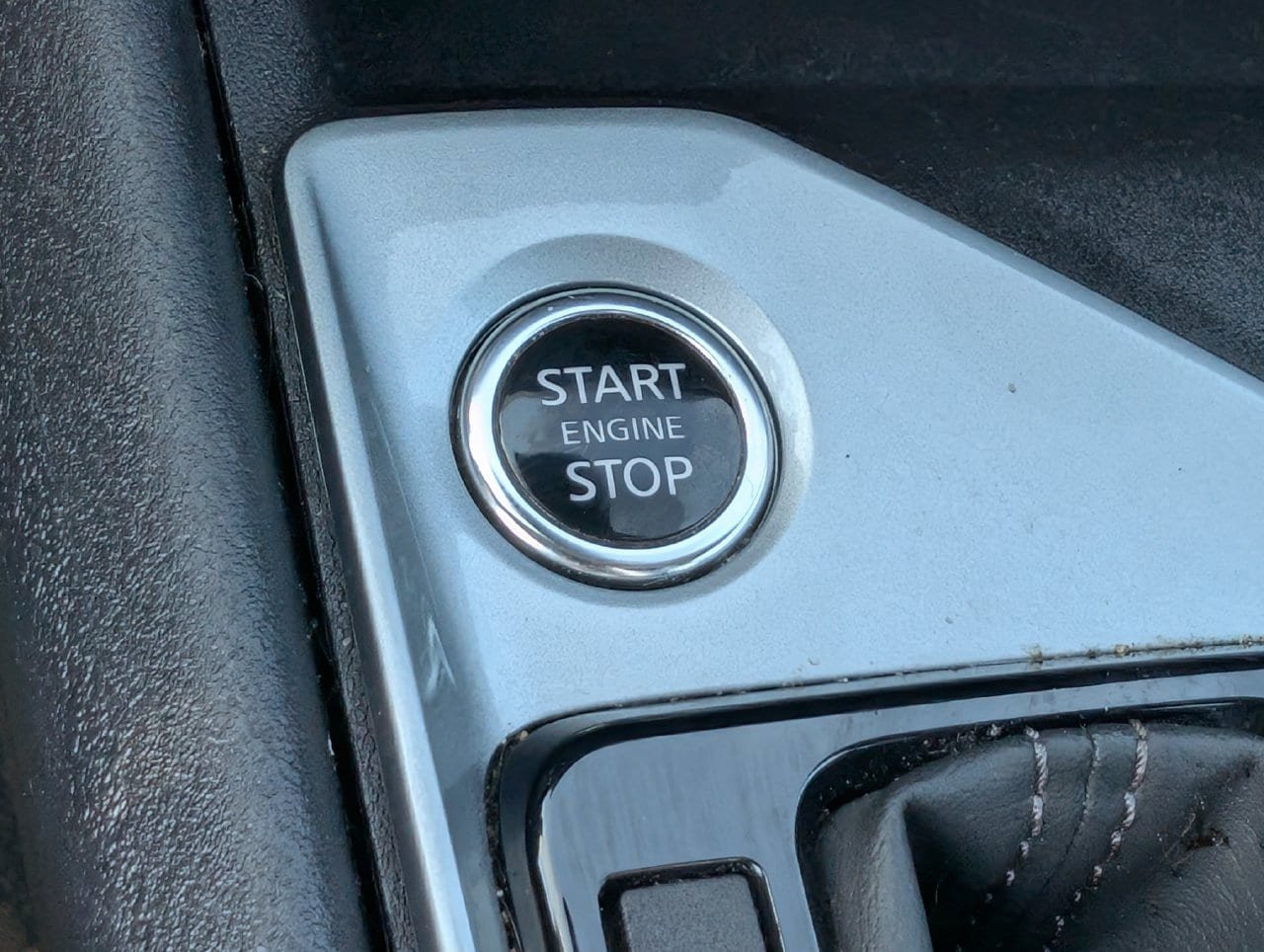 Used 2025 Nissan Altima 2.5 SV FWD image 18
