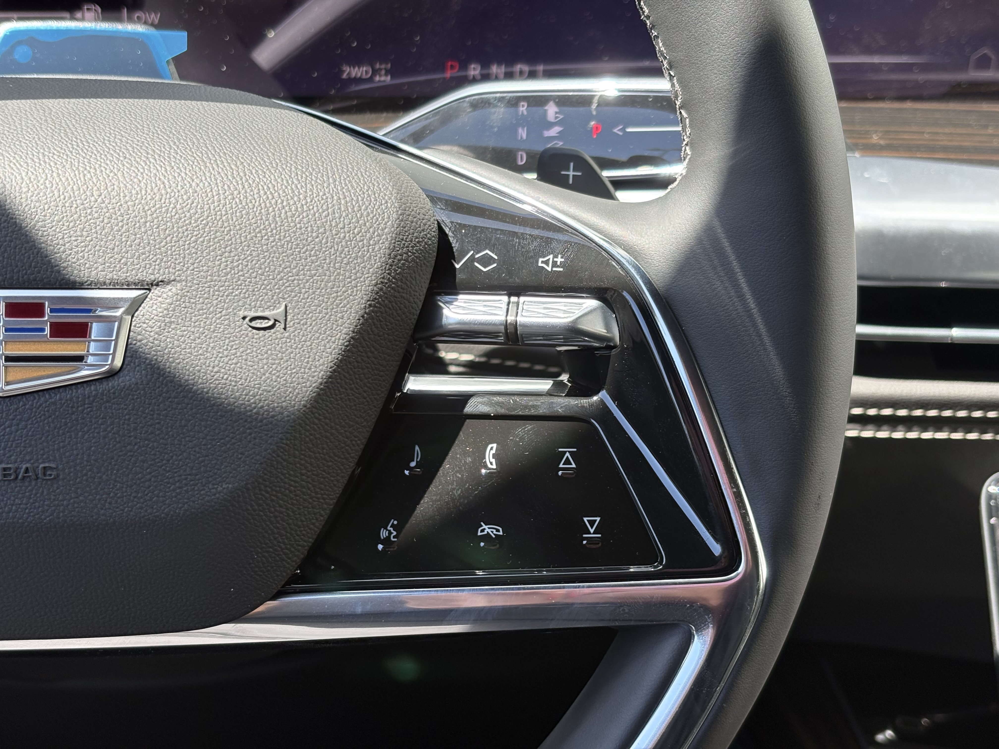 New 2026 Cadillac Escalade Luxury AWD/4WD image 17