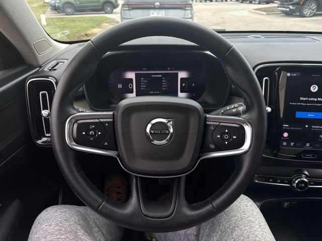 Used 2023 Volvo XC40 B5 Plus w/ Driver Assist Package image 17