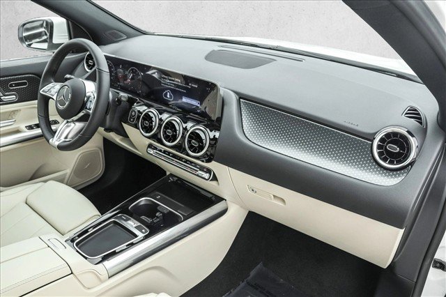 New 2026 Mercedes-Benz GLA 250 4MATIC image 26