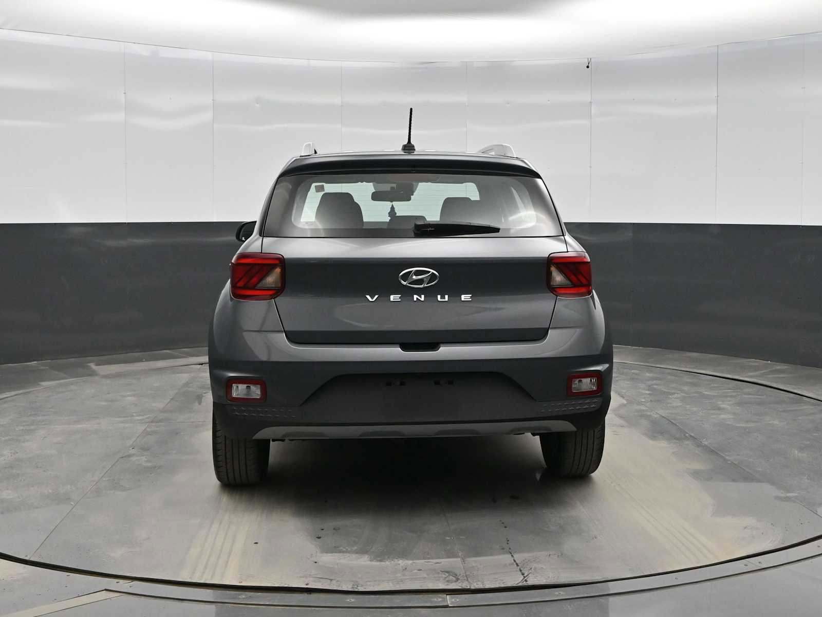 Certified 2024 Hyundai Venue SEL image 6