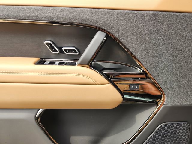 New 2026 Land Rover Range Rover Sport SE image 16