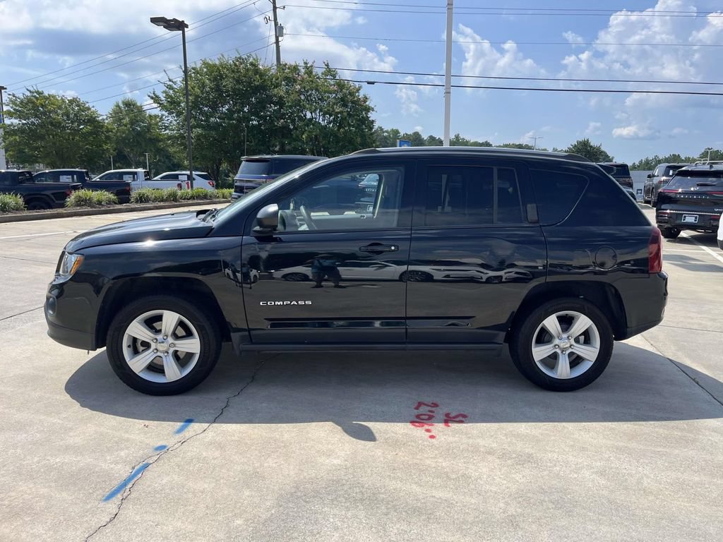 Used 2017 Jeep Compass Sport w/ Power Value Group FWD image 6