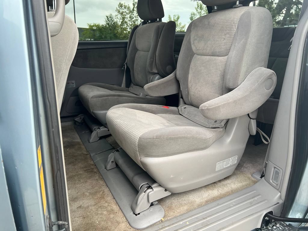 Used 2007 Toyota Sienna FWD image 15