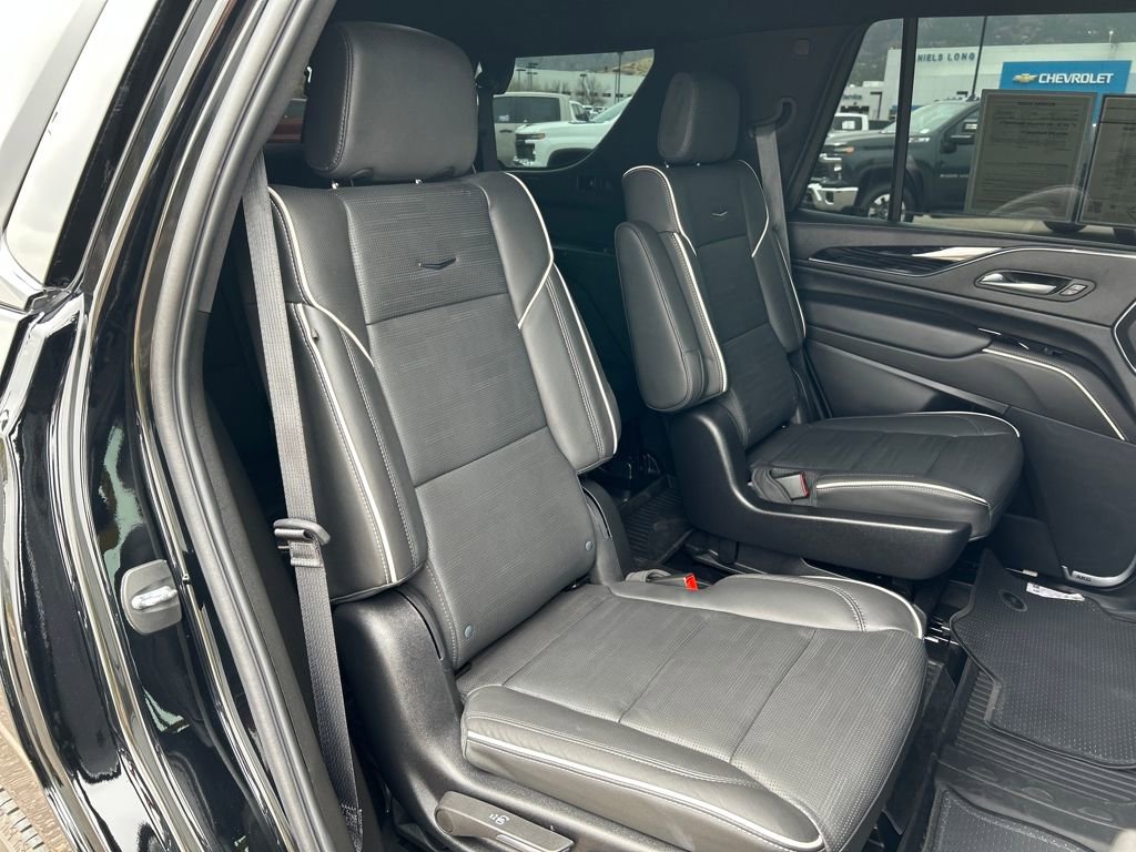 Used 2024 Cadillac Escalade Sport w/ LPO, ONYX Package image 20