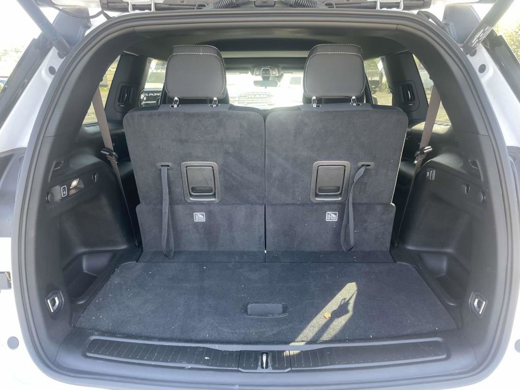 Certified 2025 Jeep Grand Cherokee L Laredo w/ Luxury Tech Group I image 20