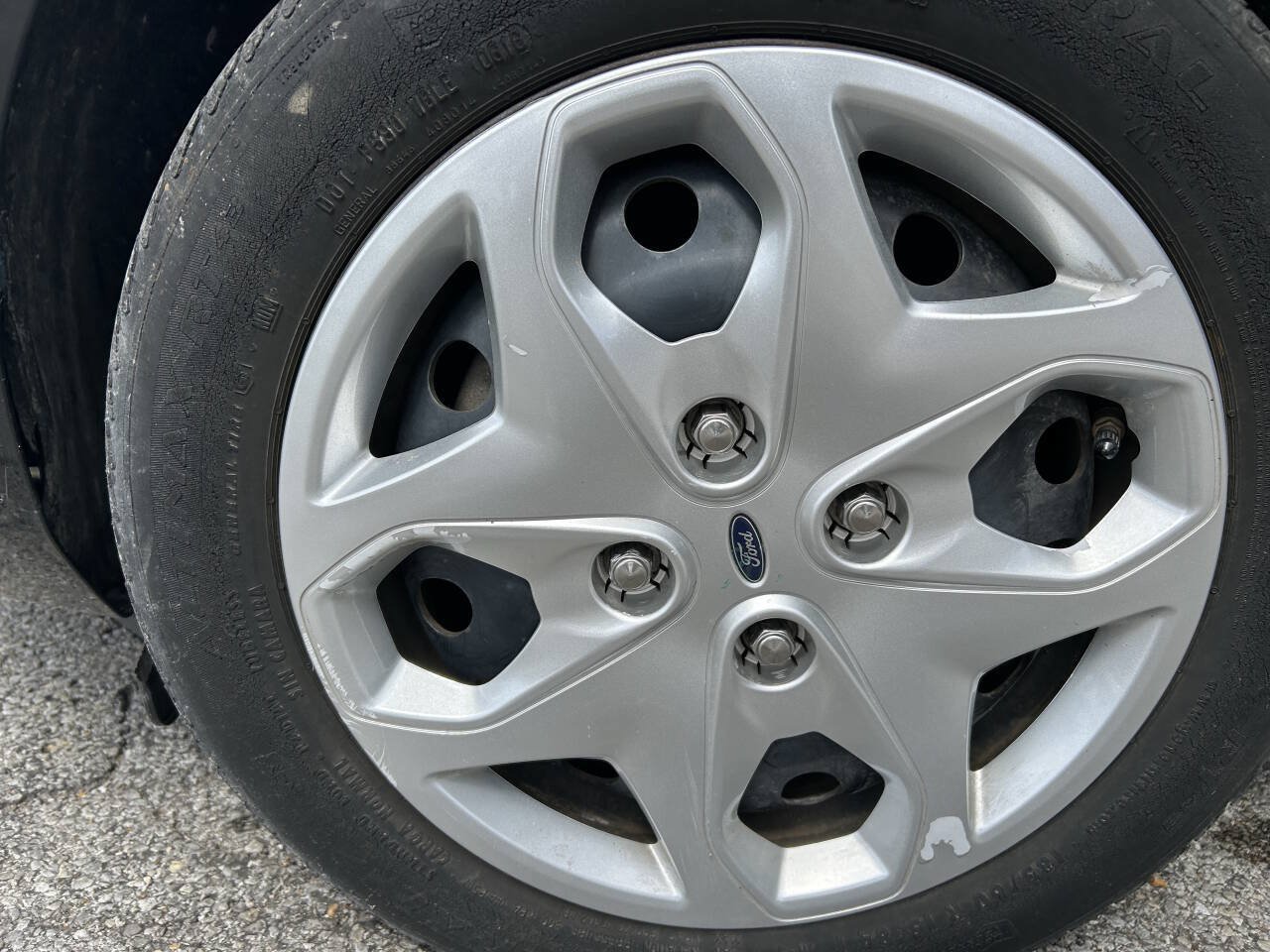 Used 2012 Ford Fiesta S FWD image 15