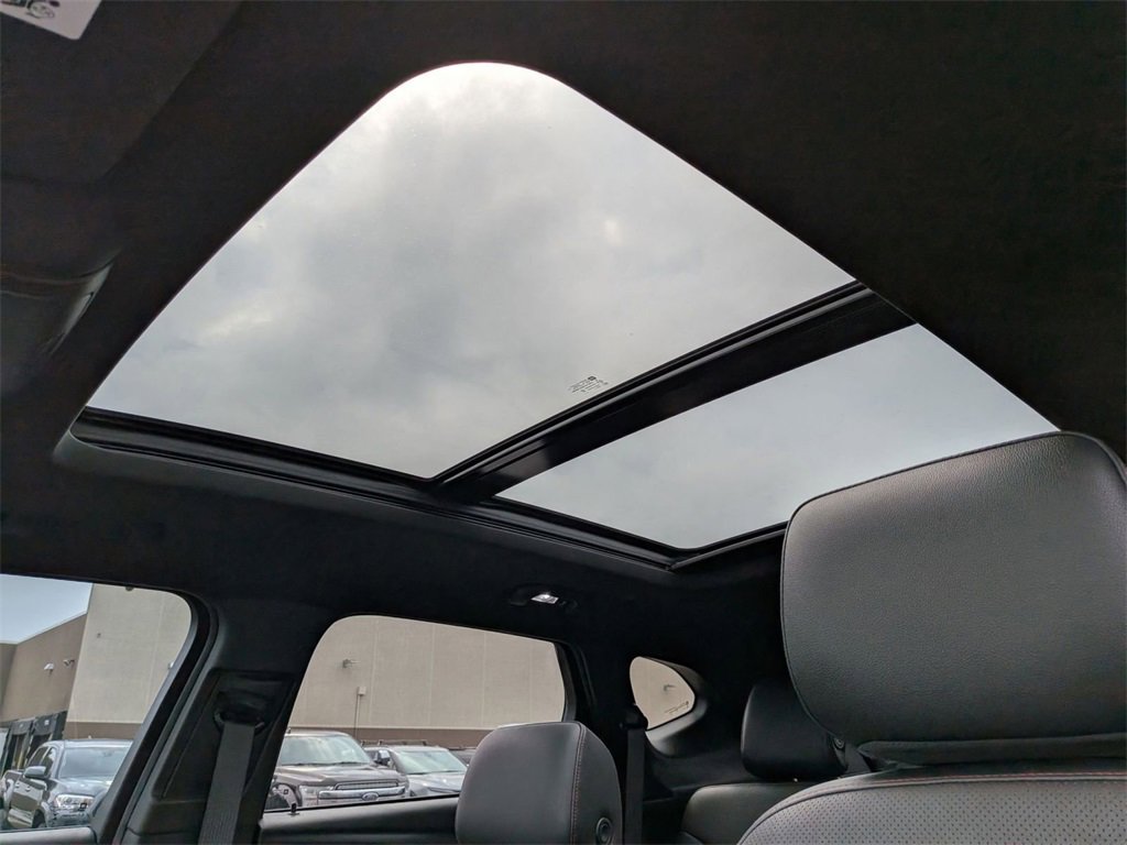 Used 2021 Chevrolet Blazer RS w/ Enhanced Convenience Package image 13