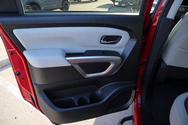 Certified 2024 Nissan Titan SV w/ SV Convenience Package image 12