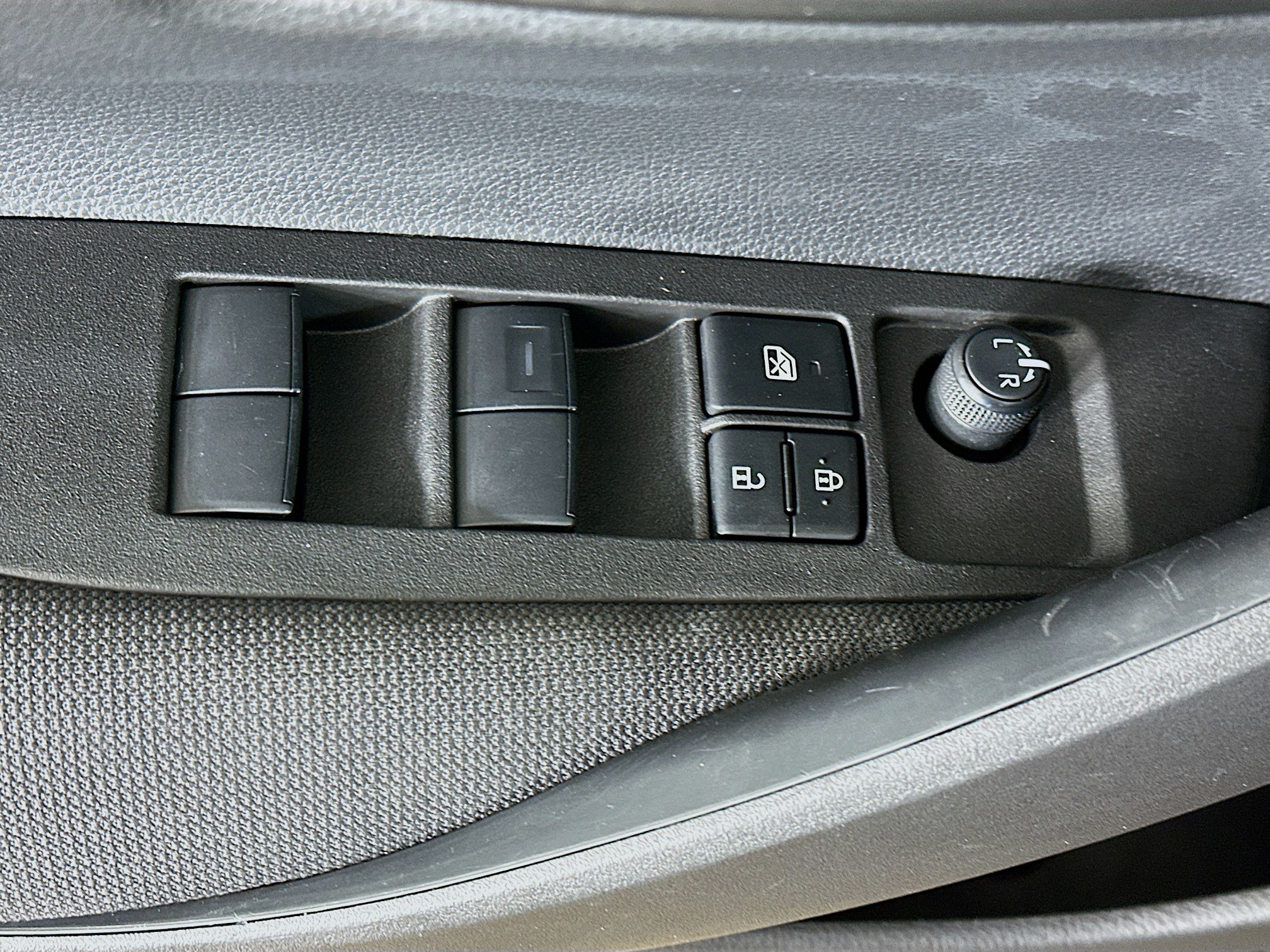 Used 2026 Toyota Corolla LE FWD image 15