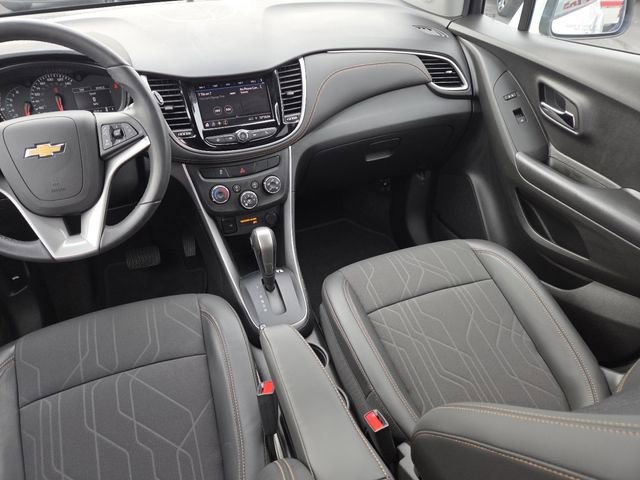 Certified 2022 Chevrolet Trax LT w/ LT Convenience Package AWD/4WD image 27