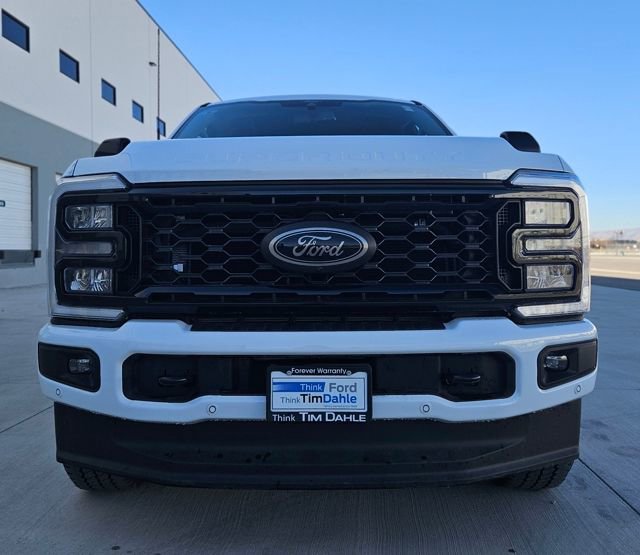 New 2026 Ford F350 Lariat w/ Black Appearance Package image 8