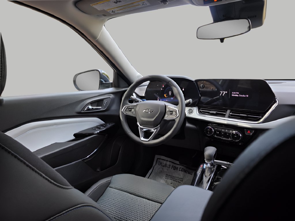 New 2026 Chevrolet Trax LT w/ Midnight Edition FWD image 9