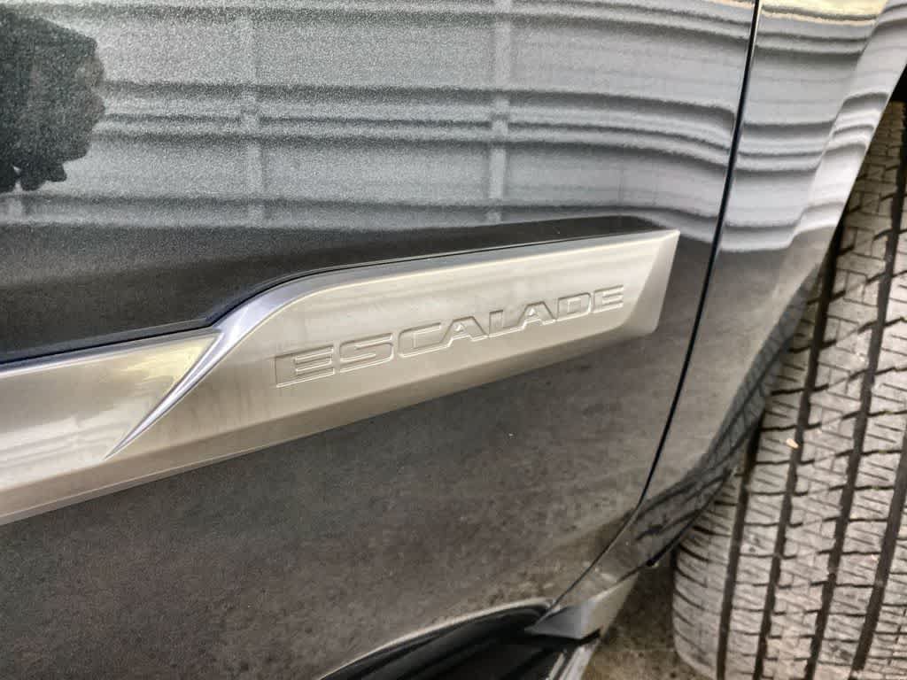 Used 2020 Cadillac Escalade ESV Premium Luxury AWD/4WD image 4