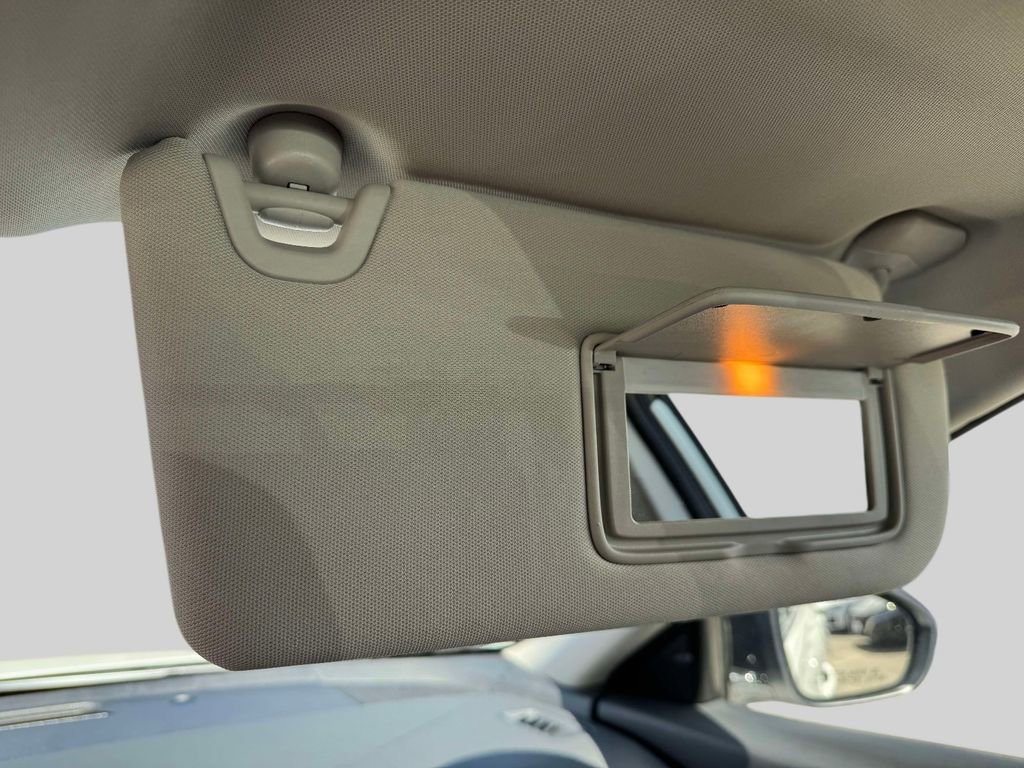 Used 2025 Nissan Altima 2.5 SR FWD image 30