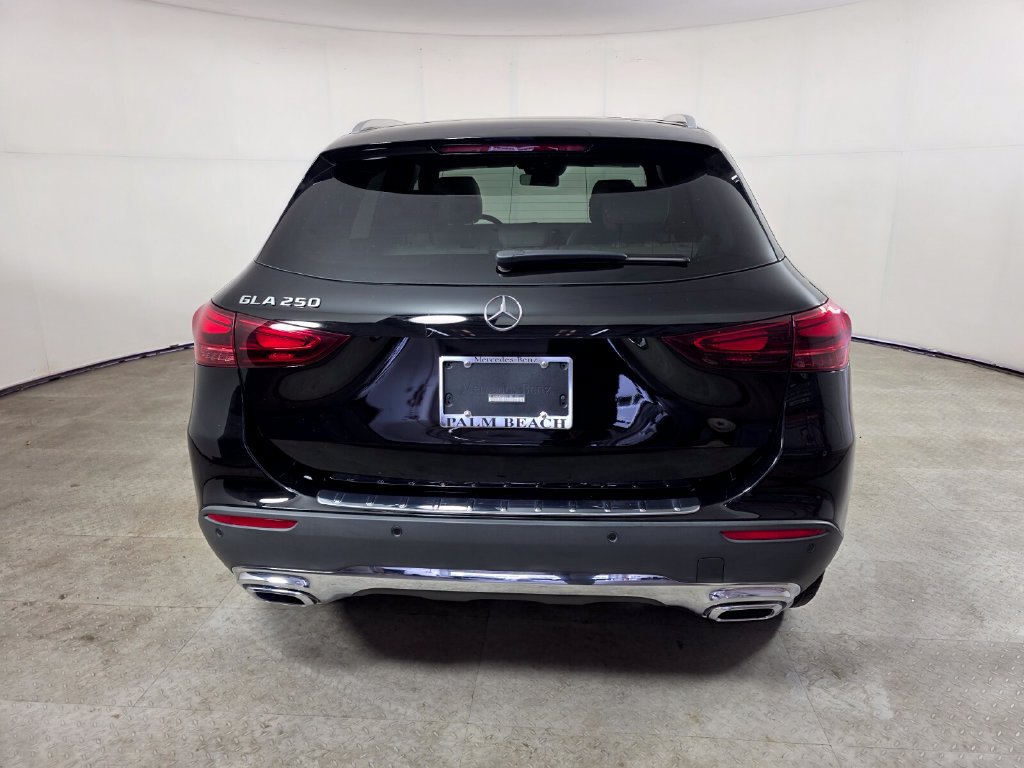 Certified 2025 Mercedes-Benz GLA 250 image 5