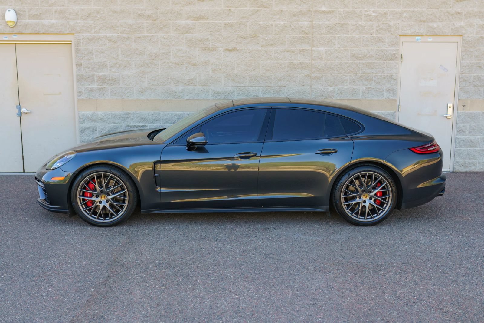 Used 2017 Porsche Panamera Turbo AWD/4WD image 26