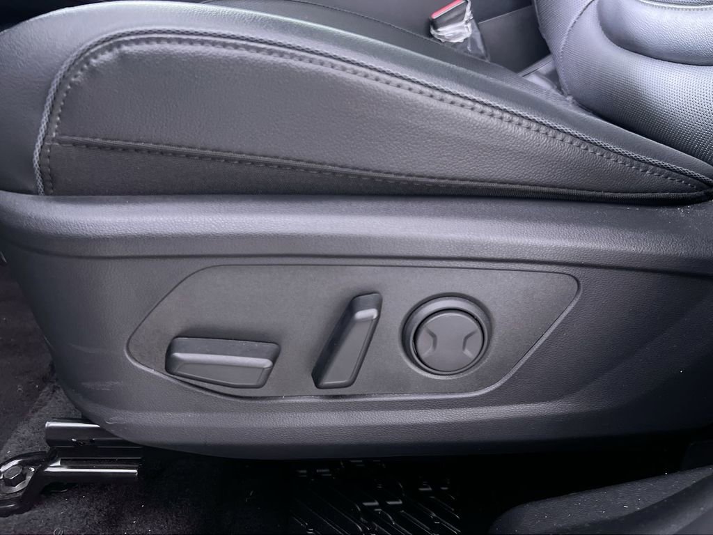 Used 2024 Hyundai Tucson Limited image 14