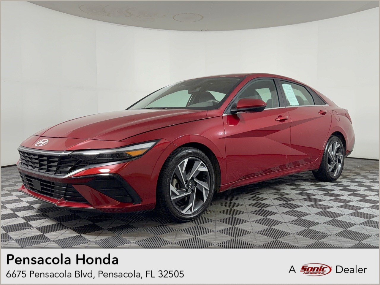 Used 2025 Hyundai Elantra SEL FWD image 1