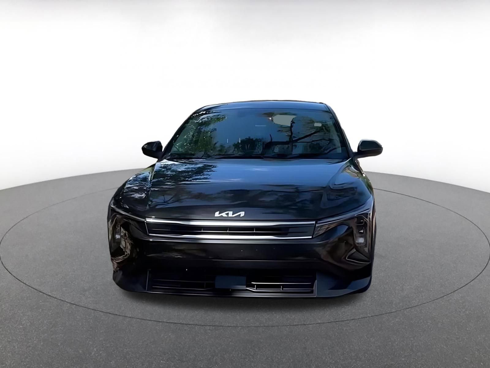 Used 2025 Kia K4 LXS image 3