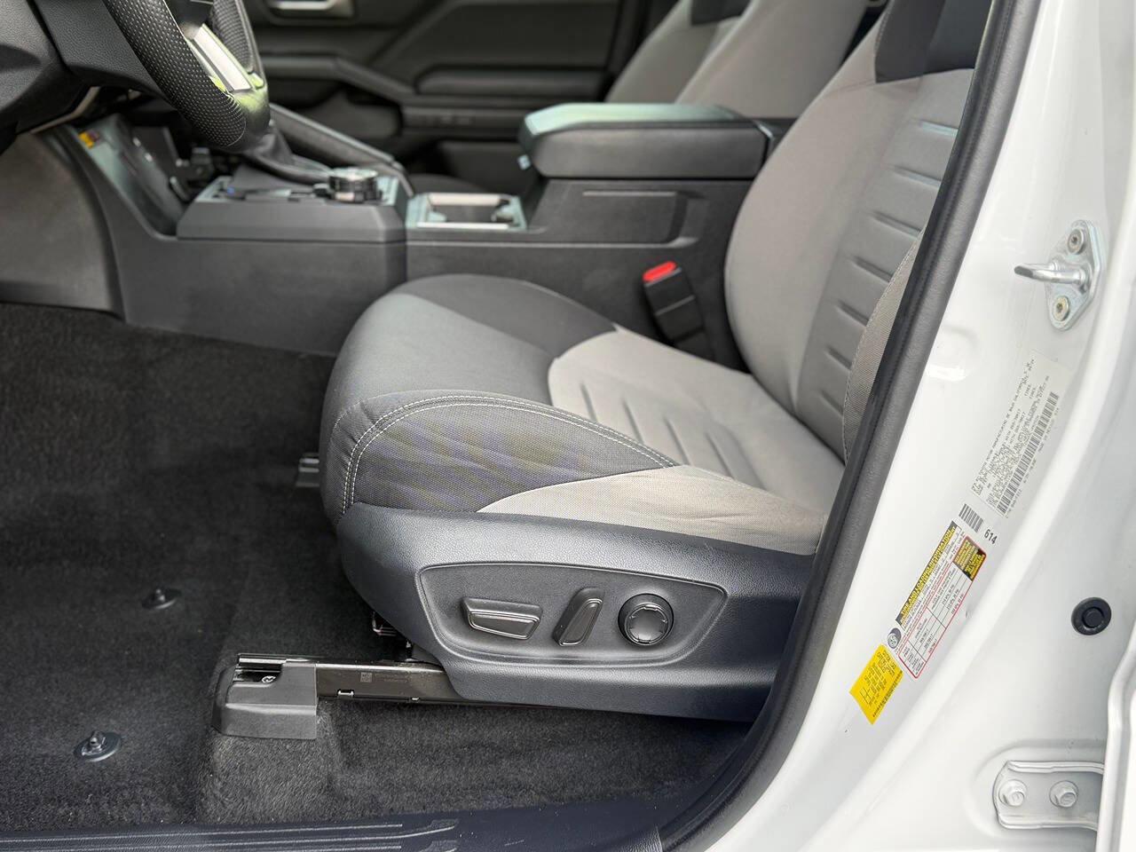 Used 2024 Toyota Tacoma TRD Off-Road w/ TRD Off Road Upgrade Package image 7